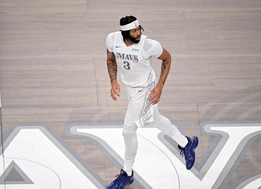 爱游戏体育 浓眉哥赛后采访 