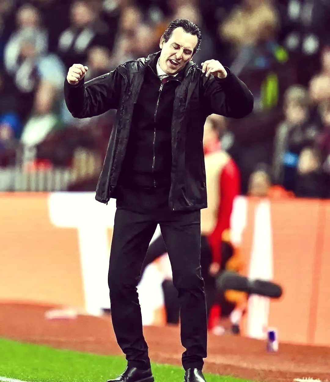 爱游戏APP关于德甲冲刺阶段再迎强敌，阿斯顿维拉防线松动，主帅态度：气氛紧张，训练强度明显提升的信息